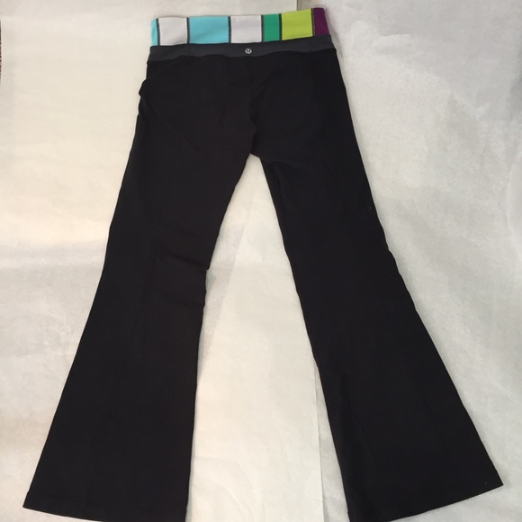 Lululemon Vintage Bootleg Pants -Reverse to Black - Picture 4 of 6